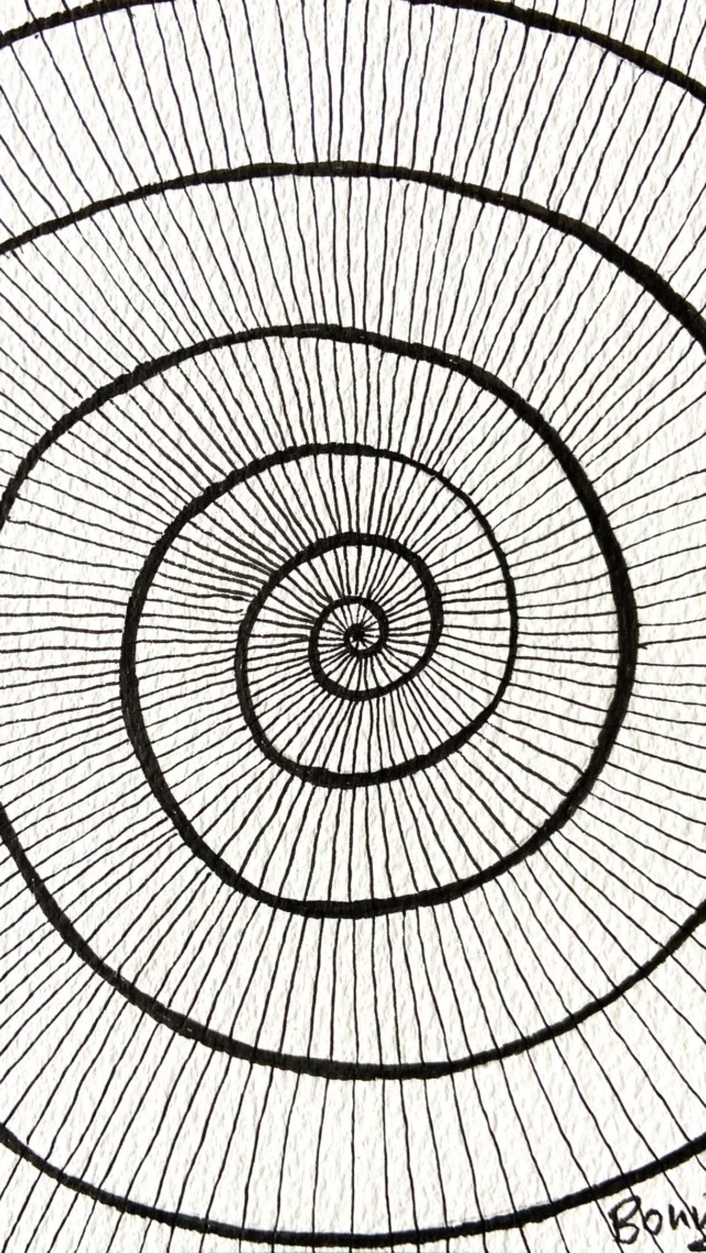 Day 93/100/intuition 13: Endless Flow
A single line. Endless movement.
Where does it begin and where does it end?

#flow #drawing #InkArt #SpiralArt #oneaday